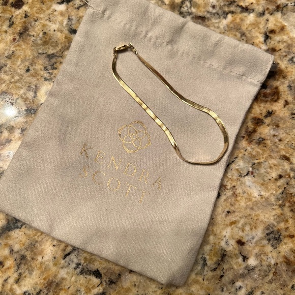 Kendra Scott Herringbone Chain Bracelet in 18k Yellow Gold Vermeil - Picture 6 of 12